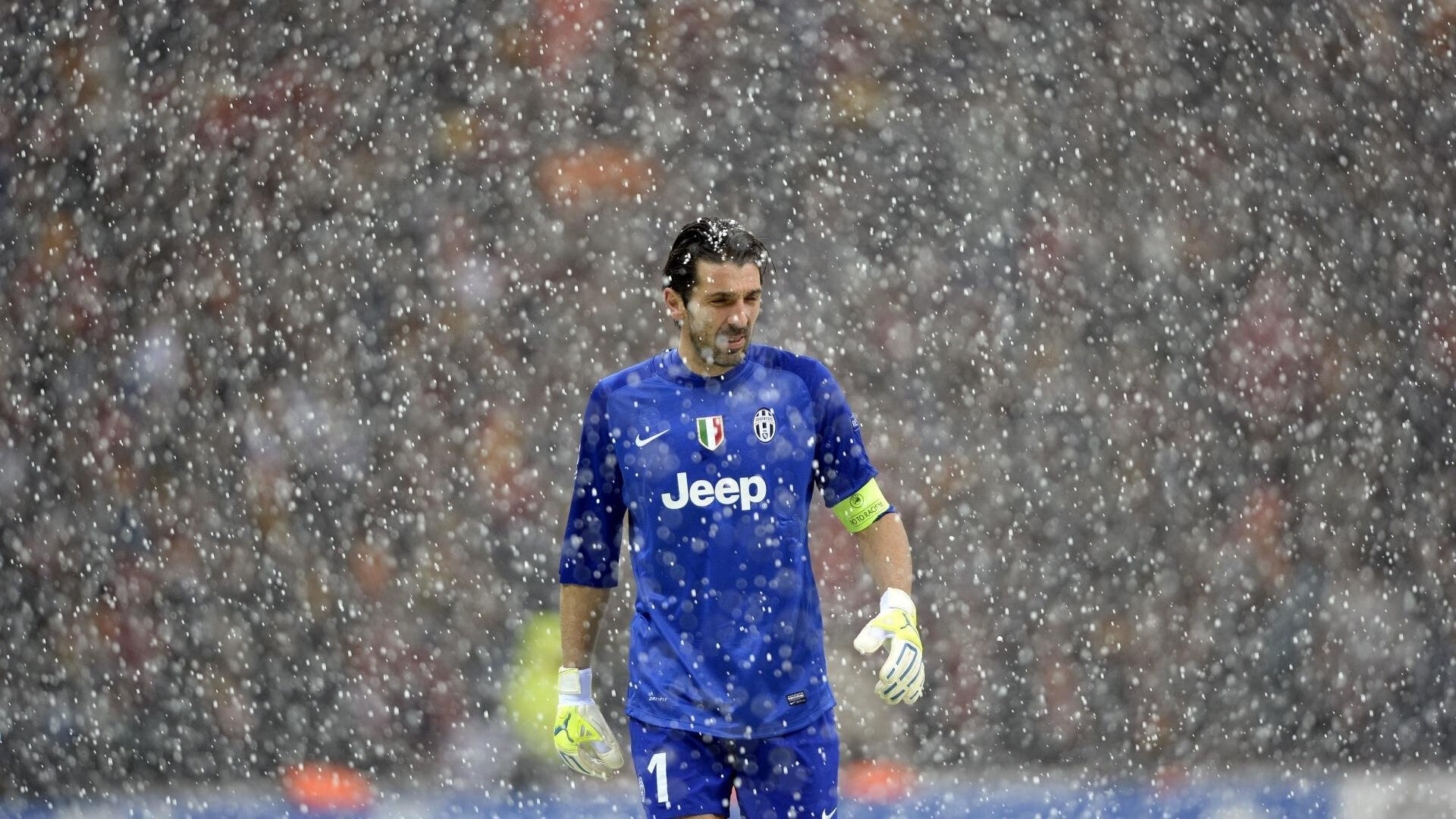 哈兰德迎来十五赛季高光表现，公牛球迷沸腾！